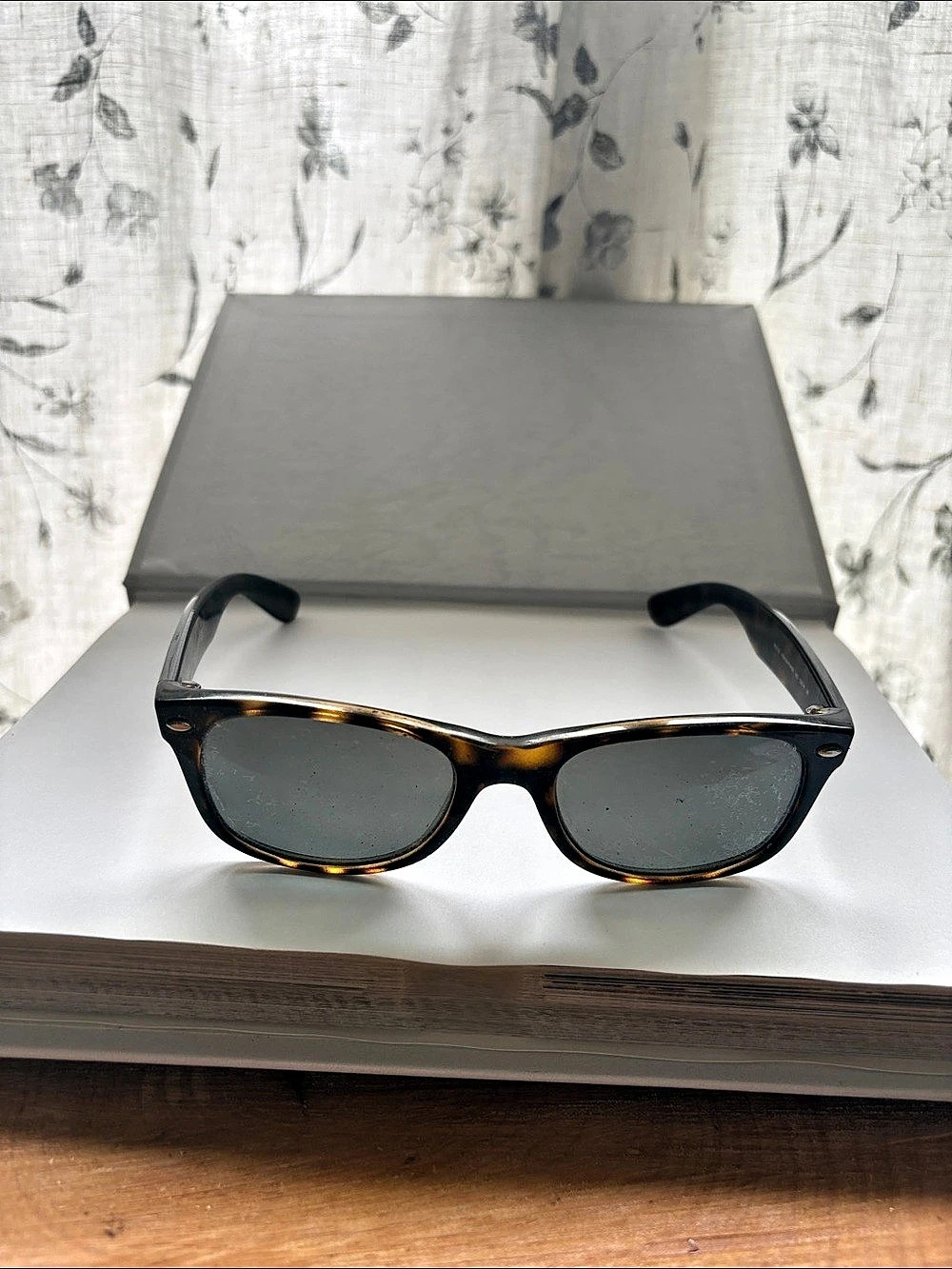 Ray-Ban Wayfarer Tortoise Sunglasses Tortoiseshell Sunglasses